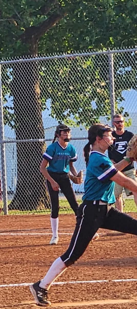 Alexis Arnold firing a pitch during the 2024 season.